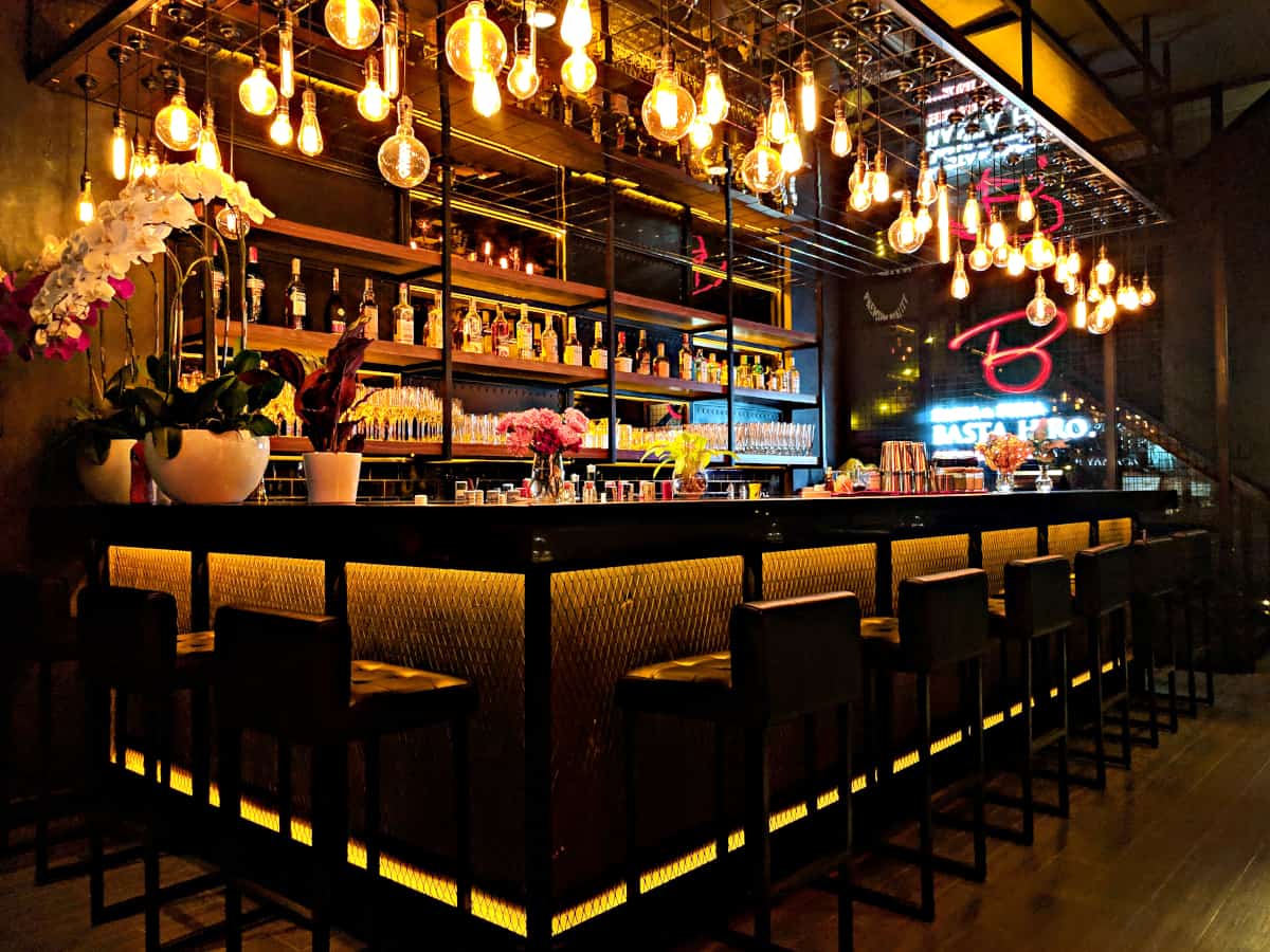 London Cocktail Bar
