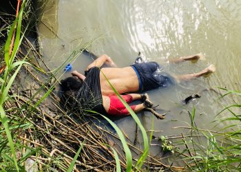 The bodies of Salvadorian migrant Oscar Alberto Martinez Ramirez and his daughter Valeria are seen after they drowned in the Rio Bravo river while trying to reach the United States, in Matamoros, in Tamaulipas state, Mexico June 24, 2019. REUTERS/Stringer