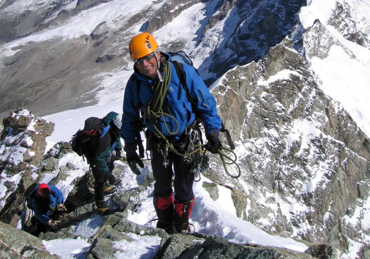 Himalayas death on unscaled peak