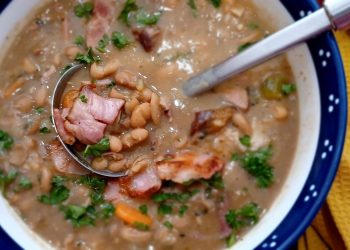 Bean Soup with Pork Shank or Eisbein