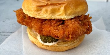 Popeye's chicken sandwich recipe Jonathan Hatchman